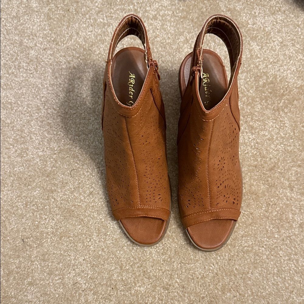 Naturalizer Brown Peep-Toe Heeled Boots sz 8.5